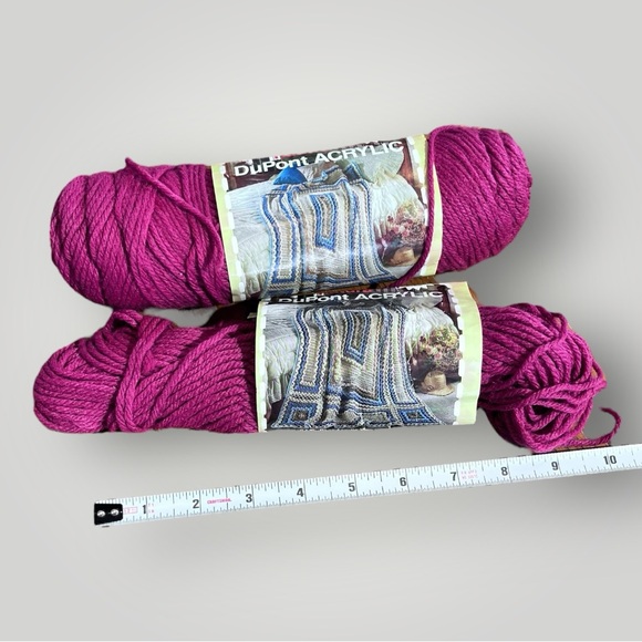 🟢5/$25  Lot DuPont Acrylic Raspberry Yarn - Picture 3 of 5